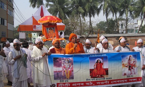 প্রণবানন্দজী মহারাজের ১২০তম জন্মোৎসবে ভক্তের ঢল