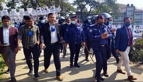 সাতকানিয়ায় দুই প্রার্থীর সমর্থকদের সংঘর্ষ-গুলি