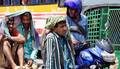 গরমের তীব্রতা থেকে সহসাই মুক্তি মিলছে না