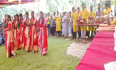 কৃতিত্বপূর্ণ ফলাফল অর্জনে শহীদ স্মৃতি বিদ্যাপীঠে দিনব্যাপী আনন্দ উৎসব