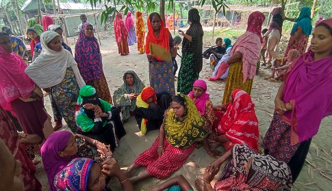 চাটমোহরে গৃহবধূর রহস্যজনক মৃত্যু, পরিবারের দাবি হত্যা