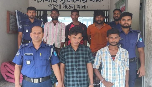 গ্রাম পুলিশকে হত্যাচেষ্টার ঘটনায় ‘বিকাশ বাহিনী’র ৫ সদস্য গ্রেপ্তার