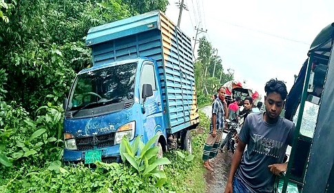 ফুলপুরে ঈদে বেড়েছে সড়ক দুর্ঘটনা 