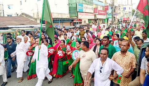 আ.লীগের প্লাটিনাম জয়ন্তীতে ঈশ্বরদীতে স্মরণকালের বর্ণাঢ্য শোভাযাত্রা