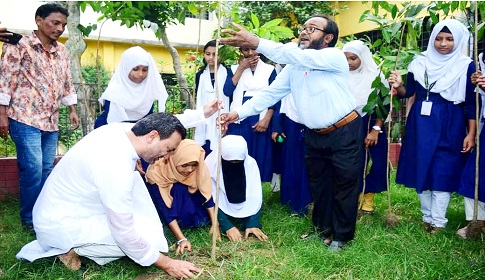 ঈশ্বরদীতে ধারাবাহিকভাবে বৃক্ষ রোপণ কর্মসূচি বাস্তবায়ন