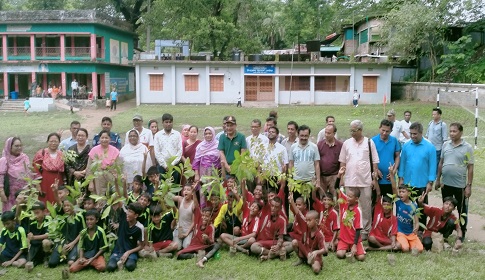 কাপ্তাইয়ে বঙ্গবন্ধু ও বঙ্গমাতা গোল্ডকাপ প্রাথমিক বিদ্যালয় ফুটবল টুর্নামেন্ট শুরু 