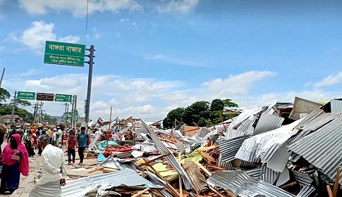 নবীনগরের বাঙ্গরা বাজারে সওজের আচমকা উচ্ছেদ অভিযানে সর্বশান্ত শতশত ব্যবসায়ী 