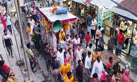 আগৈলঝাড়ায় উল্টো রথযাত্রা পালিত