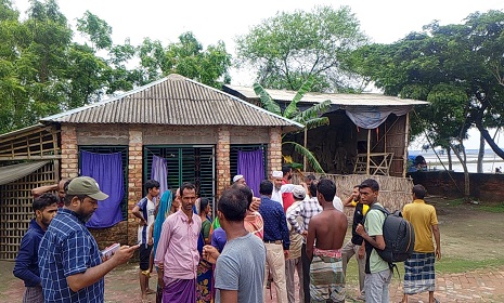 শ্যামনগরে দুই সপ্তাহ পর দখলমুক্ত হলো বয়ারসিং কালিমন্দির ও দুর্গামন্দির