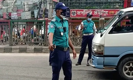 রাজধানীতে একদিনে ট্রাফিক আইনে ২৯২ মামলা, জরিমানা ১৭ লাখ