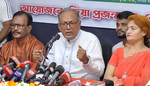 ‘বিদেশি নাগরিক হয়ে রাষ্ট্রপতি হওয়া দণ্ডনীয় অপরাধ’