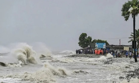 ‘ঘূর্ণিঝড় দানায় উড়িষ্যায় কারও প্রাণহানি হয়নি’