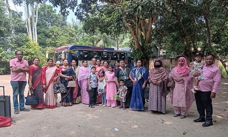 কানাইপুরে কিশলয় বিদ্যানিকেতনের বাৎসরিক পিকনিক