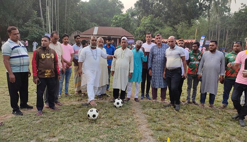 মথুরাপুর আদর্শ ক্লাবের উদ্যোগে ২য় ঘরোয়া ফুটবল টুর্নামেন্ট শুরু 