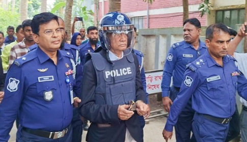 নড়াইলে ছাত্র-জনতার ওপর হামলা মামলায় জেলা আ.লীগ সভাপতি কারাগারে