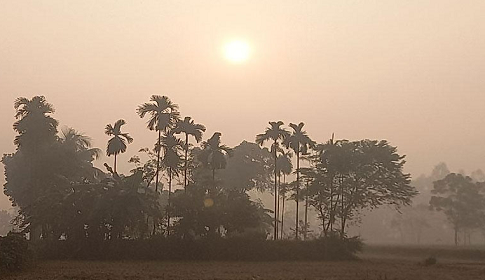 কমতে পারে তাপমাত্রা, থাকবে মেঘলা আকাশ ও ঘন কুয়াশা