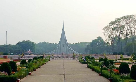 শ্রদ্ধা আর ভালোবাসায় সিক্ত হতে প্রস্তুত জাতীয় স্মৃতিসৌধ