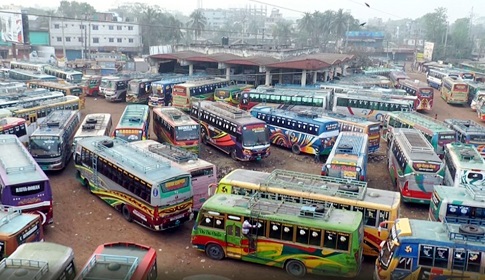 বরিশালের ১৬ রুটে চলছে বাস ধর্মঘট, চরম ভোগান্তি