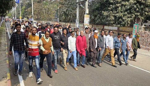 লিফলেট বিতরণ করতে গিয়ে বিএনপি নেতাদের ধাওয়ায় পালালো আ.লীগ নেতা