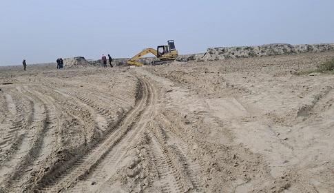 পদ্মা নদীর ভরাট বালু বিক্রির অভিযোগে দেড় লাখ টাকা জরিমানা