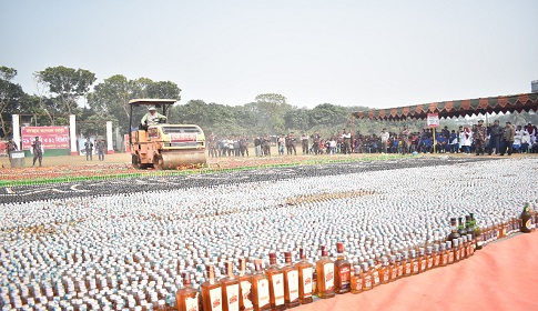 ফুলবাড়ীতে ৯ কোটি ৬২ লক্ষাধিক টাকার মাদকদ্রব্য ধ্বংস করলো বিজিবি