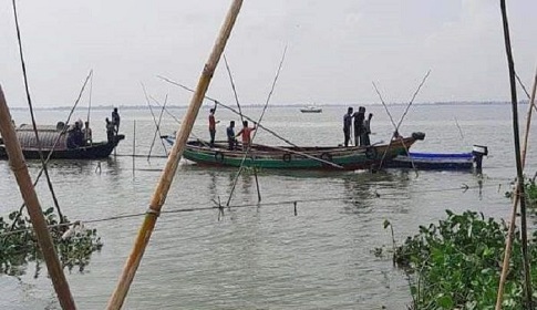 বিকাশে চাঁদা নেয় সন্ত্রাসী রনি হাসান, পুলিশ পায় মাসোহারা