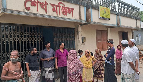 ঋণের প্রলোভনে ২০ লক্ষাধিক টাকা নিয়ে লাপাত্তা ‘ঊষার আলো ফাউন্ডেশন’