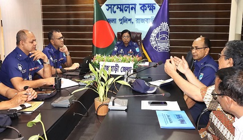 ‘ঢাকা থেকে আগত যাত্রীদের হয়রানি করলে কঠোর ব্যবস্থা’